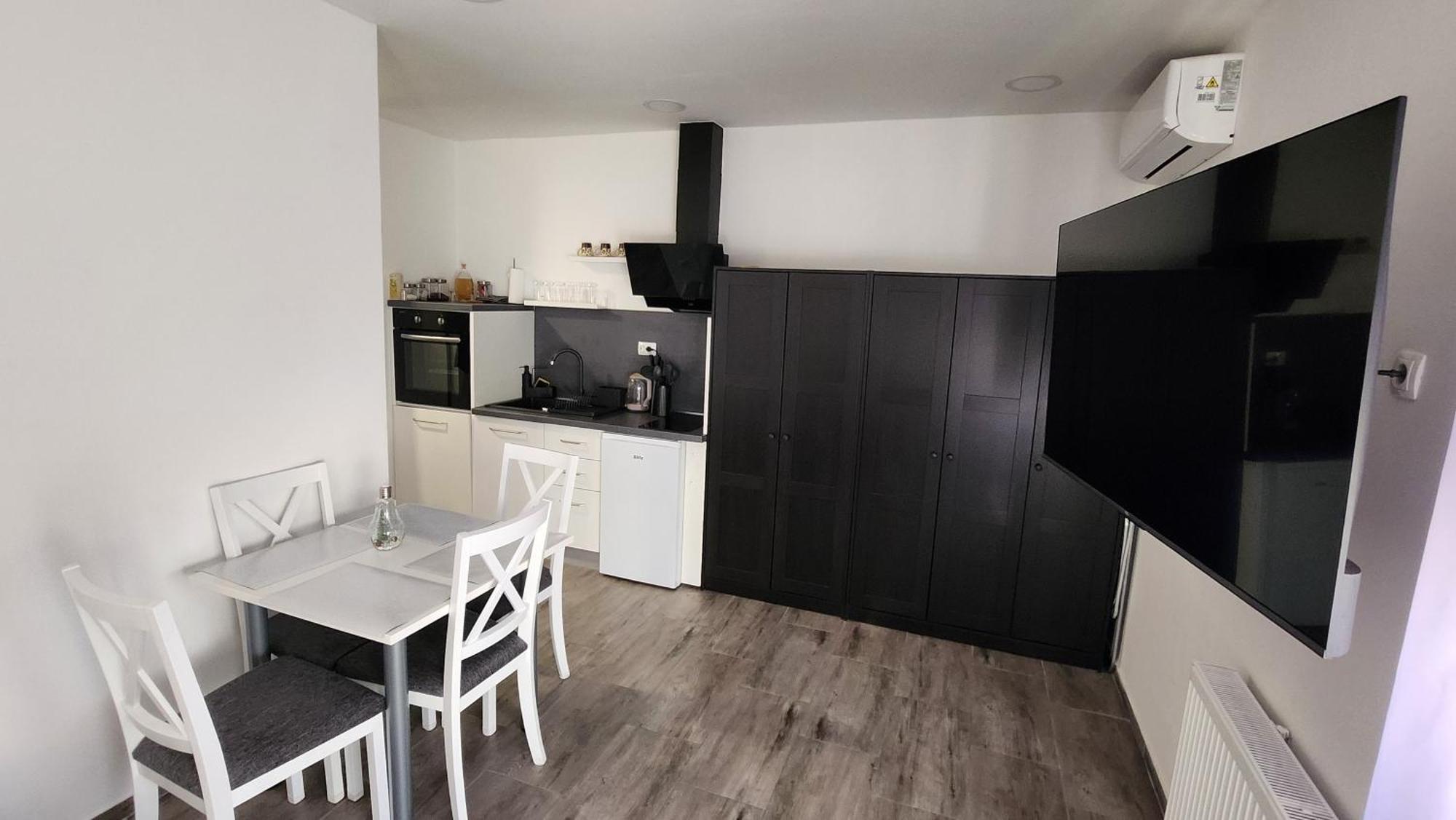 Oniks Apartment Lipik ภายนอก รูปภาพ