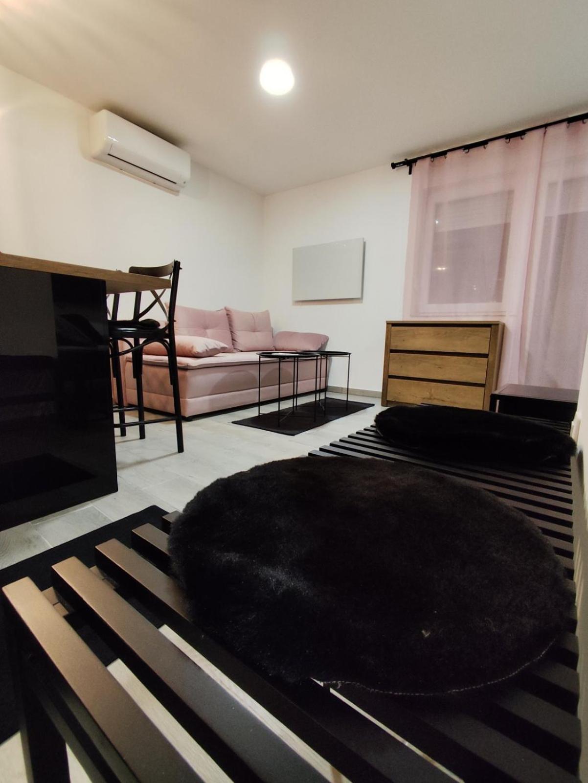 Oniks Apartment Lipik ภายนอก รูปภาพ